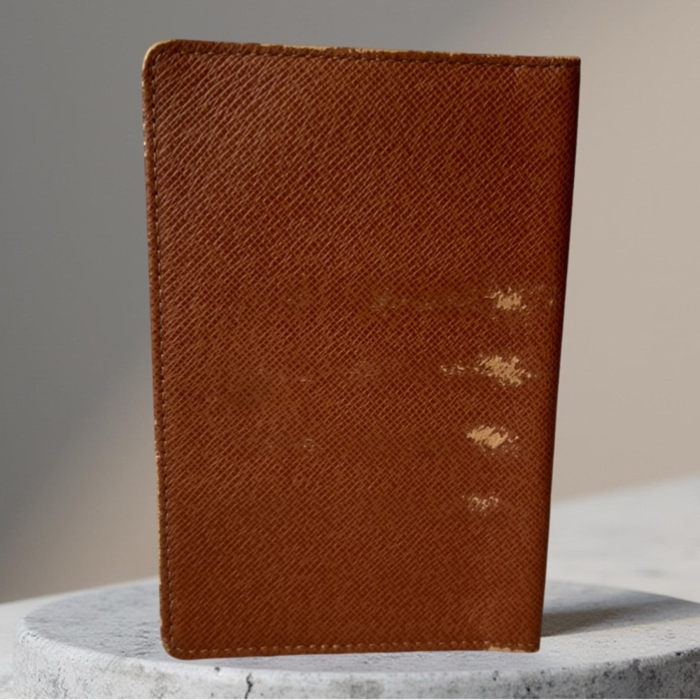 Vintage Luis Vuitton Brown Taiga Leather Card Case - Picture 2 of 10